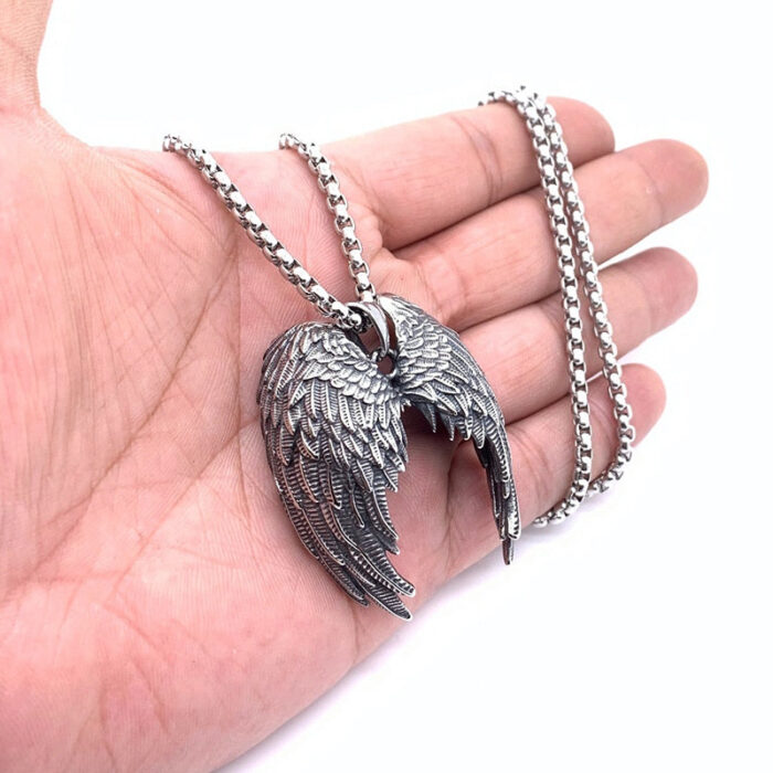 Retro Angel Wing Men necklace - Image 1