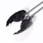 Retro Angel Wing Men necklace - Image 2