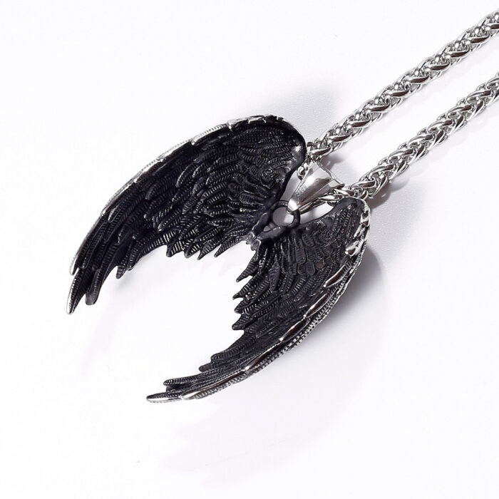 Retro Angel Wing Men necklace - Image 2